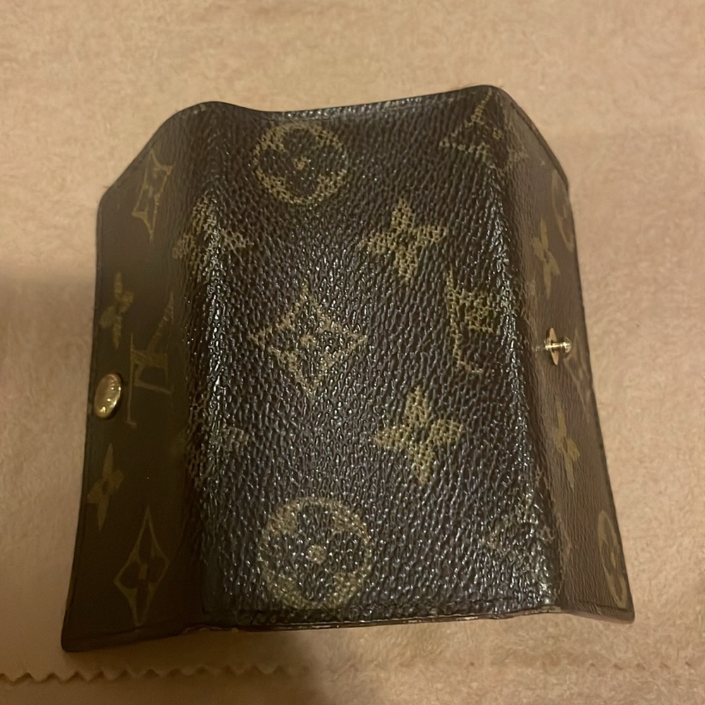 LV MONO KEY POUCH - Picture 9 of 9